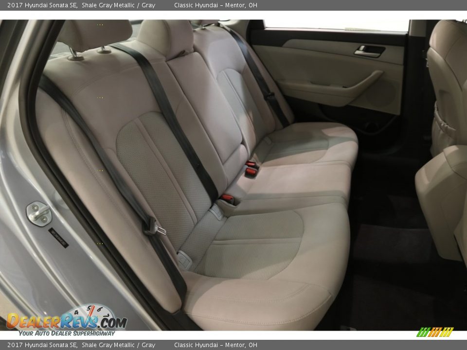 2017 Hyundai Sonata SE Shale Gray Metallic / Gray Photo #16