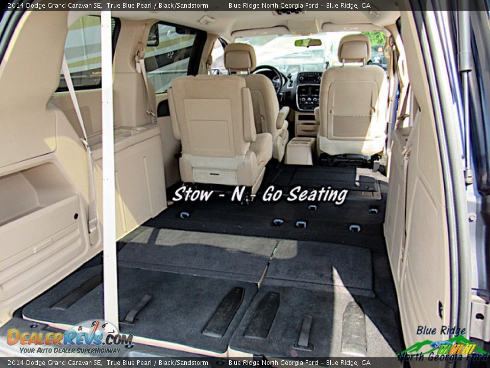 2014 Dodge Grand Caravan SE True Blue Pearl / Black/Sandstorm Photo #14