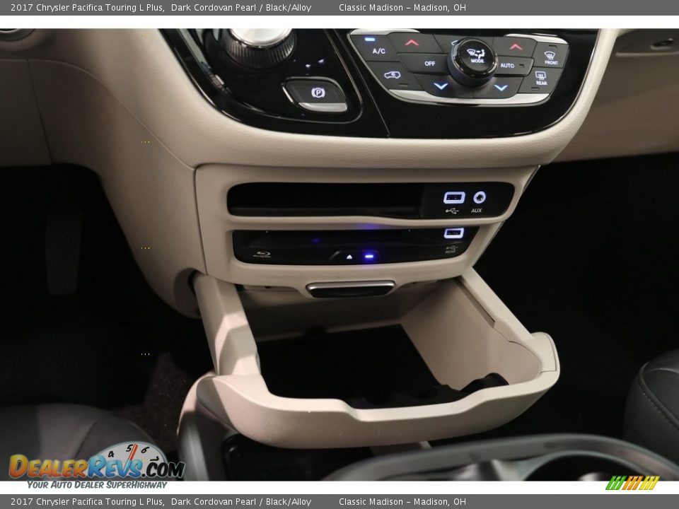 2017 Chrysler Pacifica Touring L Plus Dark Cordovan Pearl / Black/Alloy Photo #17