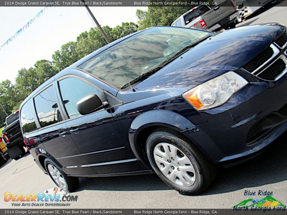 2014 Dodge Grand Caravan SE True Blue Pearl / Black/Sandstorm Photo #30