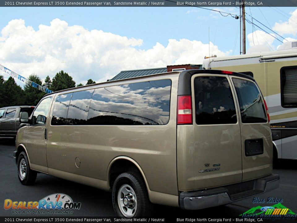 2011 Chevrolet Express LT 3500 Extended Passenger Van Sandstone Metallic / Neutral Photo #3