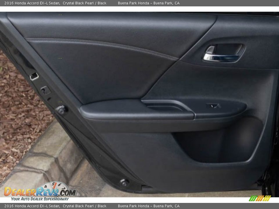 2016 Honda Accord EX-L Sedan Crystal Black Pearl / Black Photo #31
