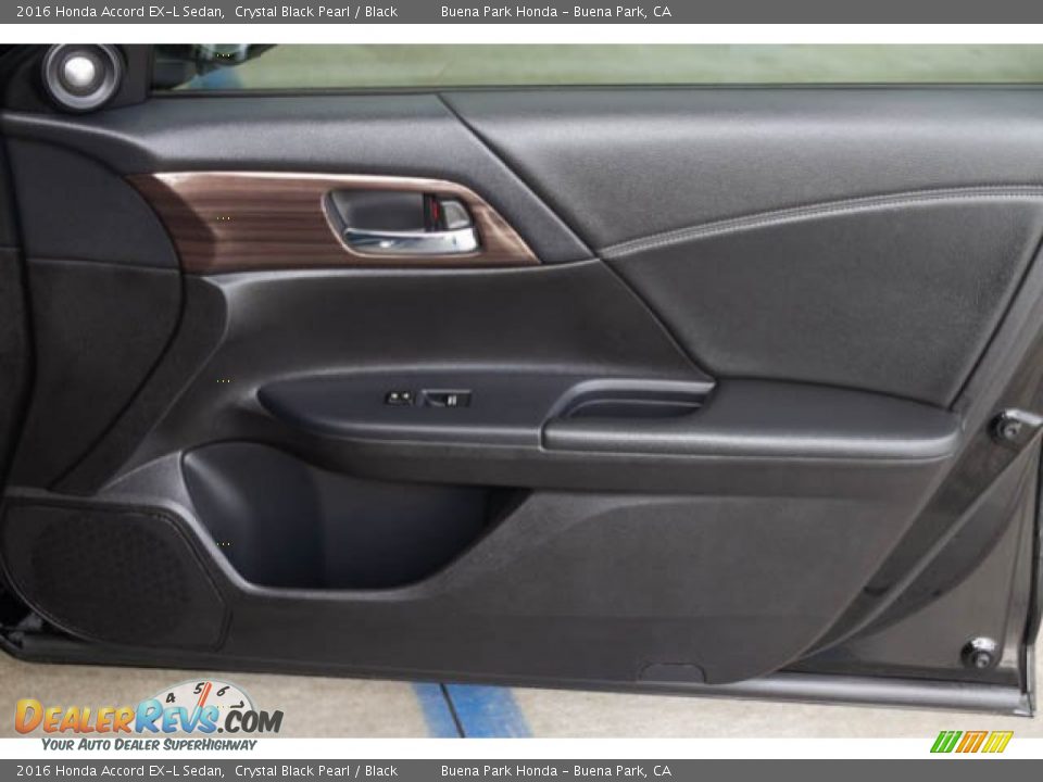 2016 Honda Accord EX-L Sedan Crystal Black Pearl / Black Photo #33