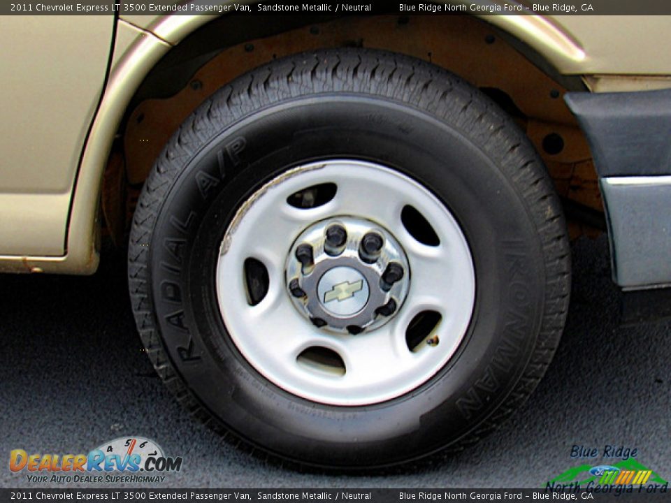 2011 Chevrolet Express LT 3500 Extended Passenger Van Sandstone Metallic / Neutral Photo #9