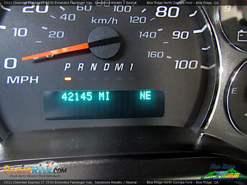 2011 Chevrolet Express LT 3500 Extended Passenger Van Sandstone Metallic / Neutral Photo #22