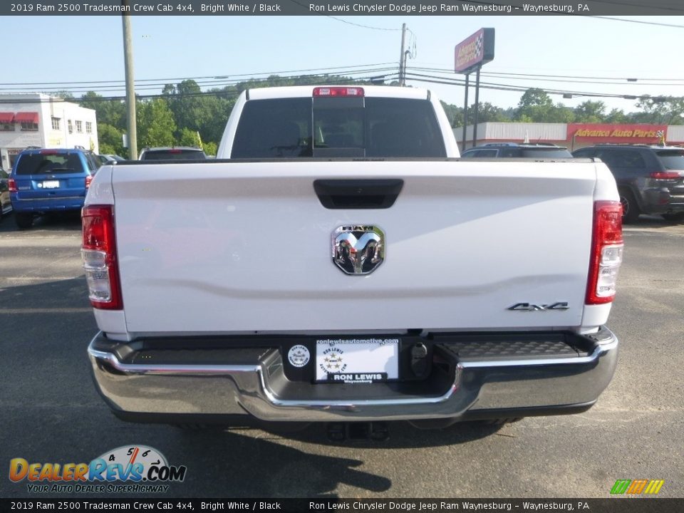 2019 Ram 2500 Tradesman Crew Cab 4x4 Bright White / Black Photo #4