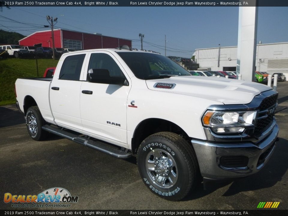 Front 3/4 View of 2019 Ram 2500 Tradesman Crew Cab 4x4 Photo #7