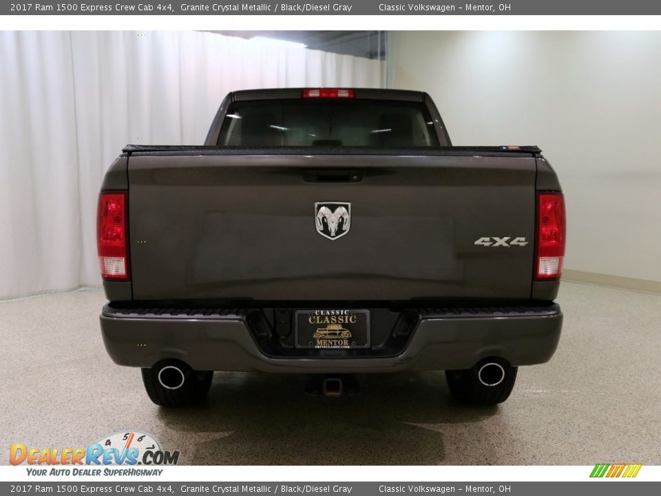 2017 Ram 1500 Express Crew Cab 4x4 Granite Crystal Metallic / Black/Diesel Gray Photo #19