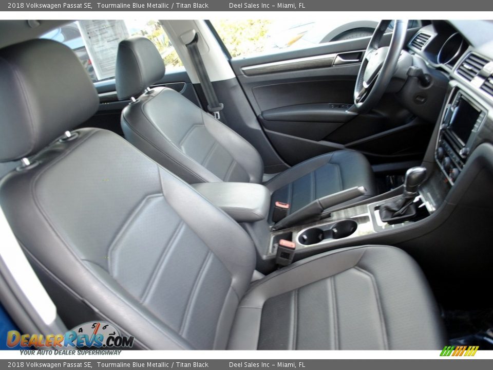 2018 Volkswagen Passat SE Tourmaline Blue Metallic / Titan Black Photo #19