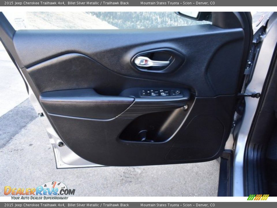 2015 Jeep Cherokee Trailhawk 4x4 Billet Silver Metallic / Trailhawk Black Photo #24