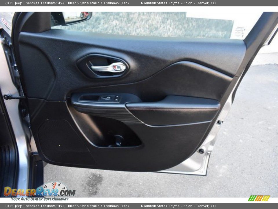 2015 Jeep Cherokee Trailhawk 4x4 Billet Silver Metallic / Trailhawk Black Photo #25