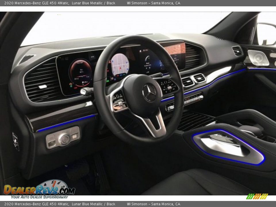Dashboard of 2020 Mercedes-Benz GLE 450 4Matic Photo #4