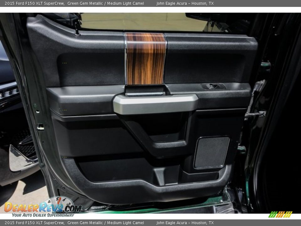 2015 Ford F150 XLT SuperCrew Green Gem Metallic / Medium Light Camel Photo #21