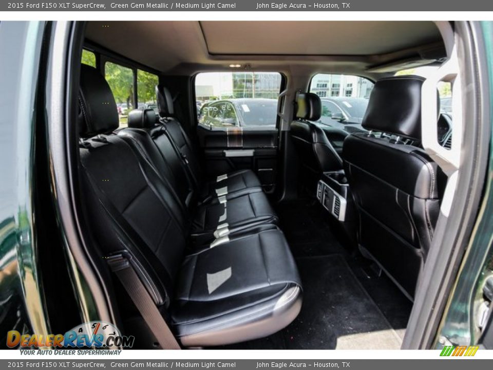 2015 Ford F150 XLT SuperCrew Green Gem Metallic / Medium Light Camel Photo #25