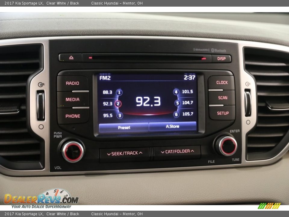 2017 Kia Sportage LX Clear White / Black Photo #11