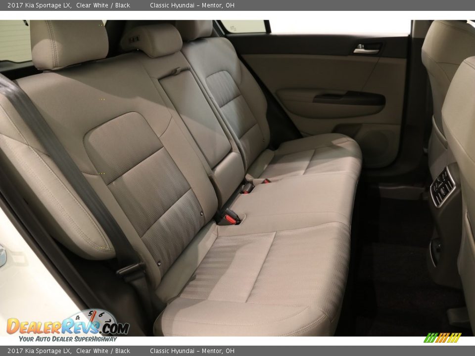 2017 Kia Sportage LX Clear White / Black Photo #16