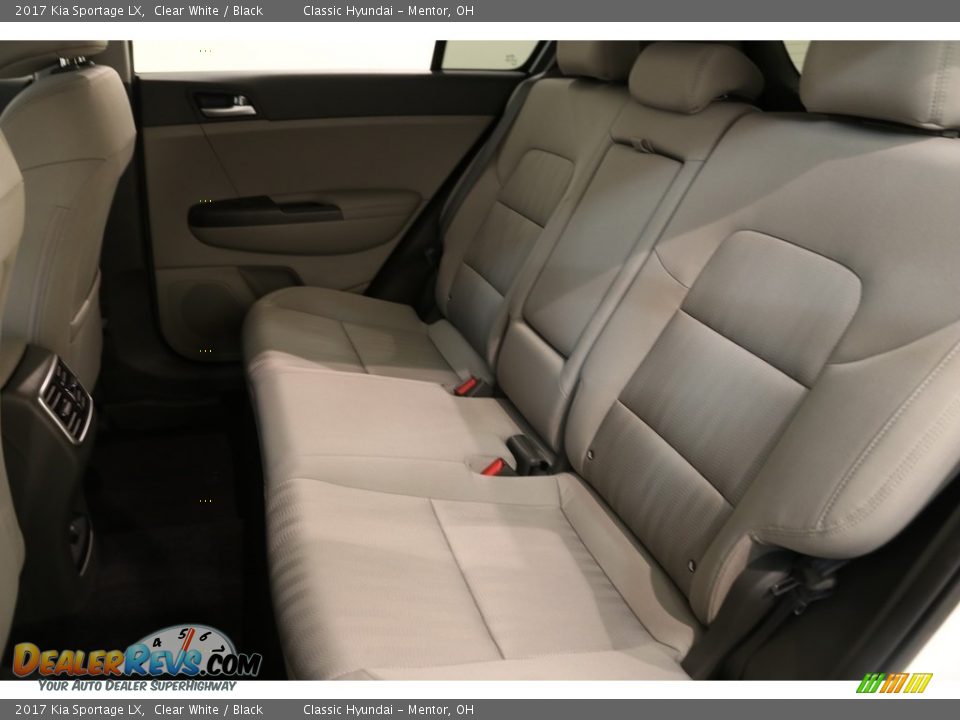 2017 Kia Sportage LX Clear White / Black Photo #17