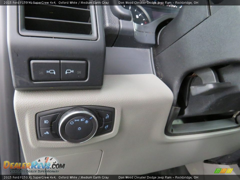2015 Ford F150 XL SuperCrew 4x4 Oxford White / Medium Earth Gray Photo #17