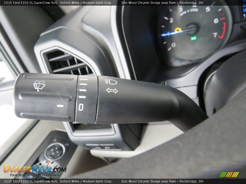 2015 Ford F150 XL SuperCrew 4x4 Oxford White / Medium Earth Gray Photo #20
