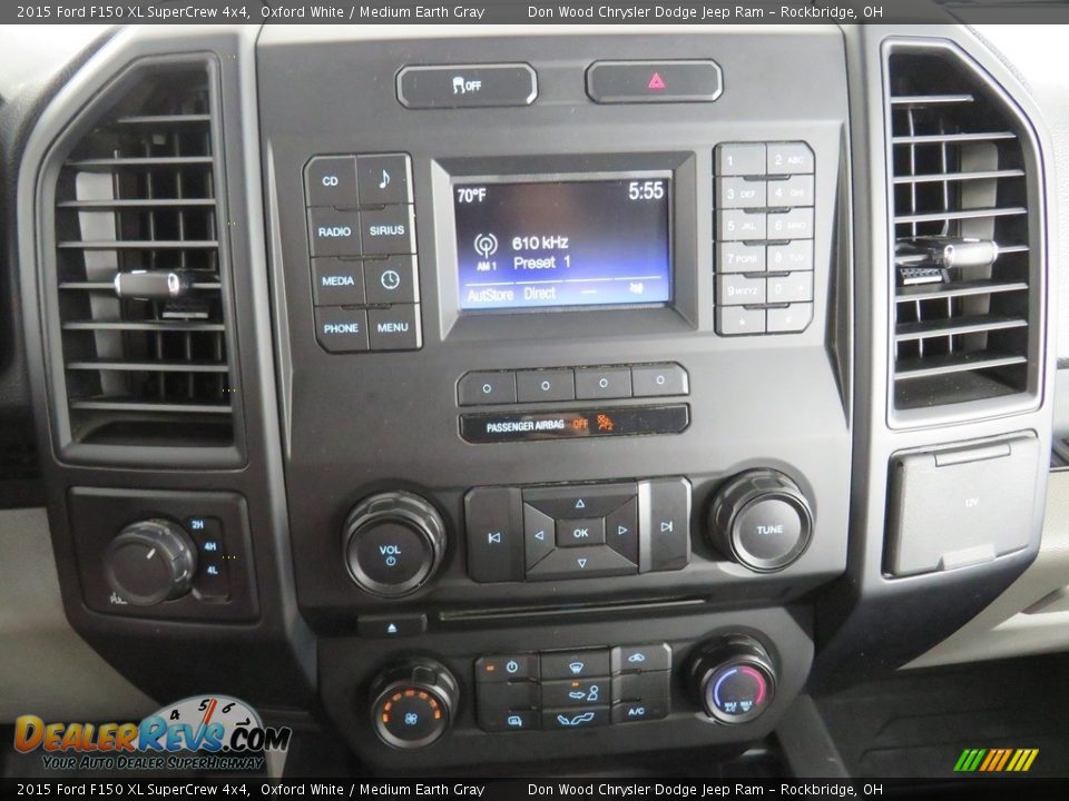 2015 Ford F150 XL SuperCrew 4x4 Oxford White / Medium Earth Gray Photo #24