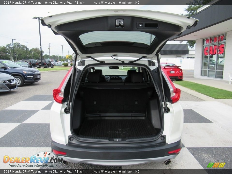 2017 Honda CR-V Touring White Diamond Pearl / Black Photo #5