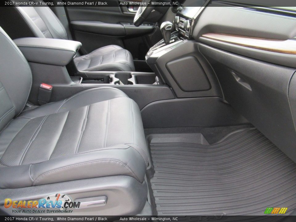 2017 Honda CR-V Touring White Diamond Pearl / Black Photo #11