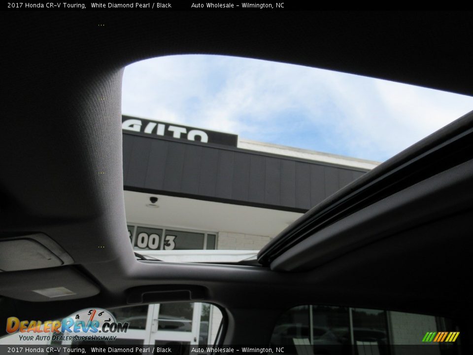 2017 Honda CR-V Touring White Diamond Pearl / Black Photo #13