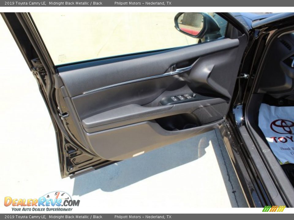 2019 Toyota Camry LE Midnight Black Metallic / Black Photo #9