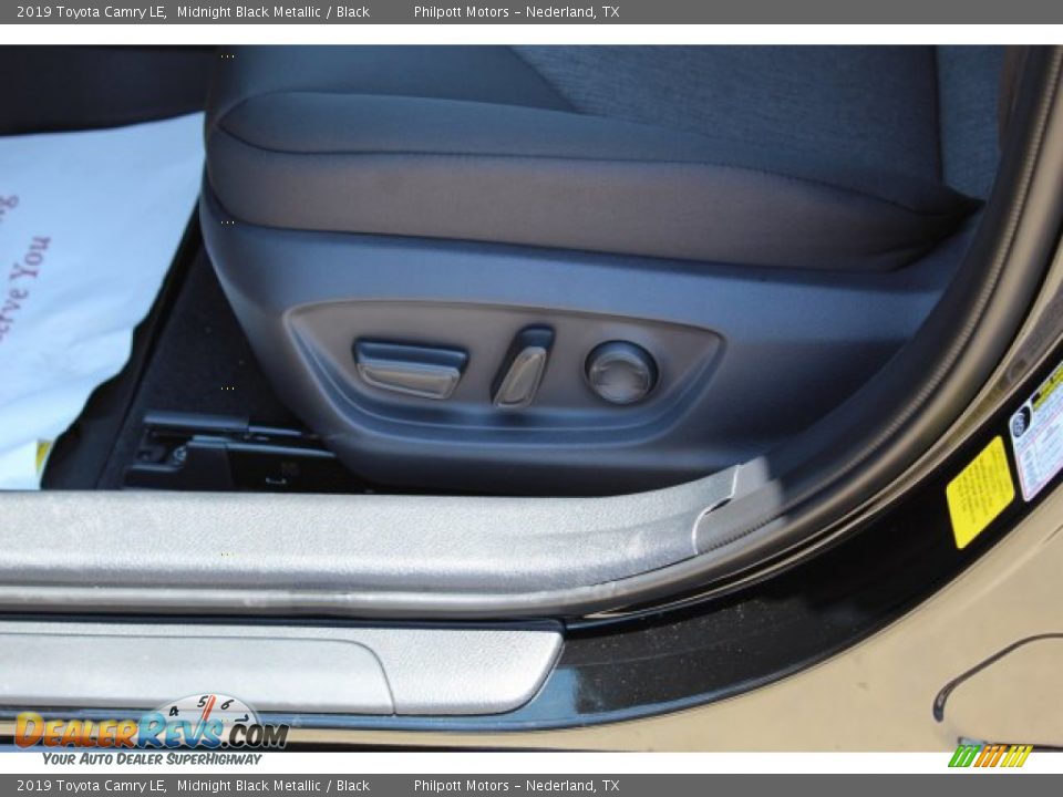 2019 Toyota Camry LE Midnight Black Metallic / Black Photo #11
