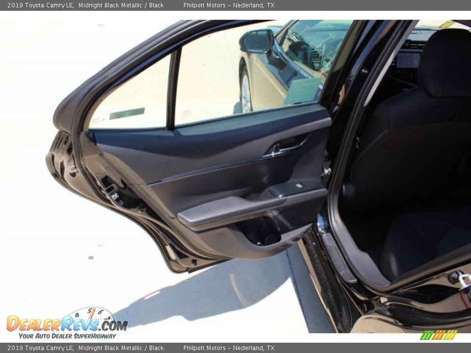 2019 Toyota Camry LE Midnight Black Metallic / Black Photo #19