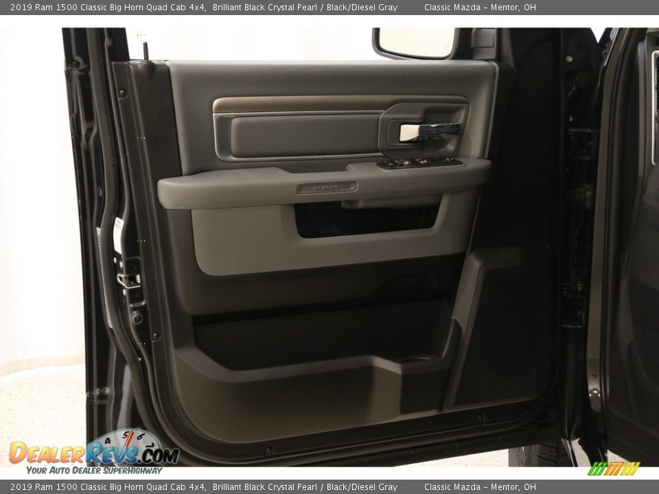 2019 Ram 1500 Classic Big Horn Quad Cab 4x4 Brilliant Black Crystal Pearl / Black/Diesel Gray Photo #4