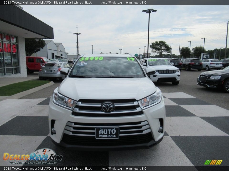 2019 Toyota Highlander XLE AWD Blizzard Pearl White / Black Photo #2