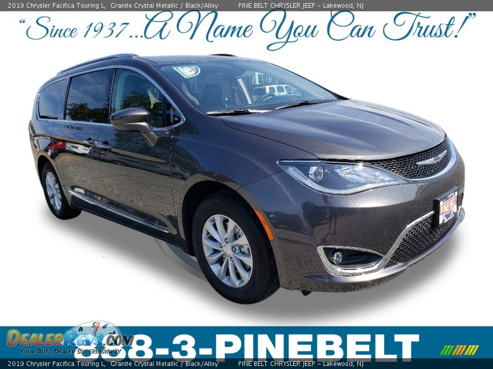 2019 Chrysler Pacifica Touring L Granite Crystal Metallic / Black/Alloy Photo #1
