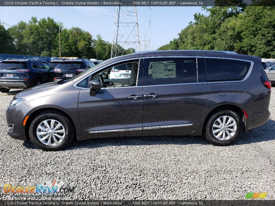 2019 Chrysler Pacifica Touring L Granite Crystal Metallic / Black/Alloy Photo #3