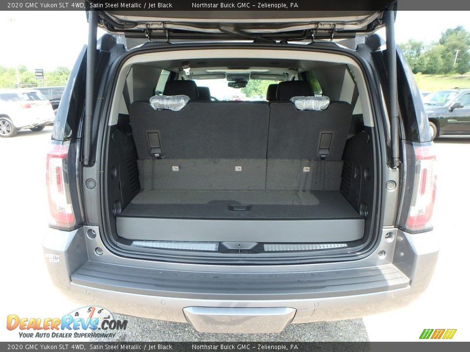 2020 GMC Yukon SLT 4WD Trunk Photo #7
