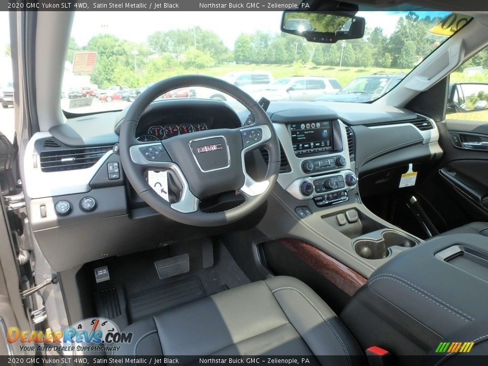 Front Seat of 2020 GMC Yukon SLT 4WD Photo #14