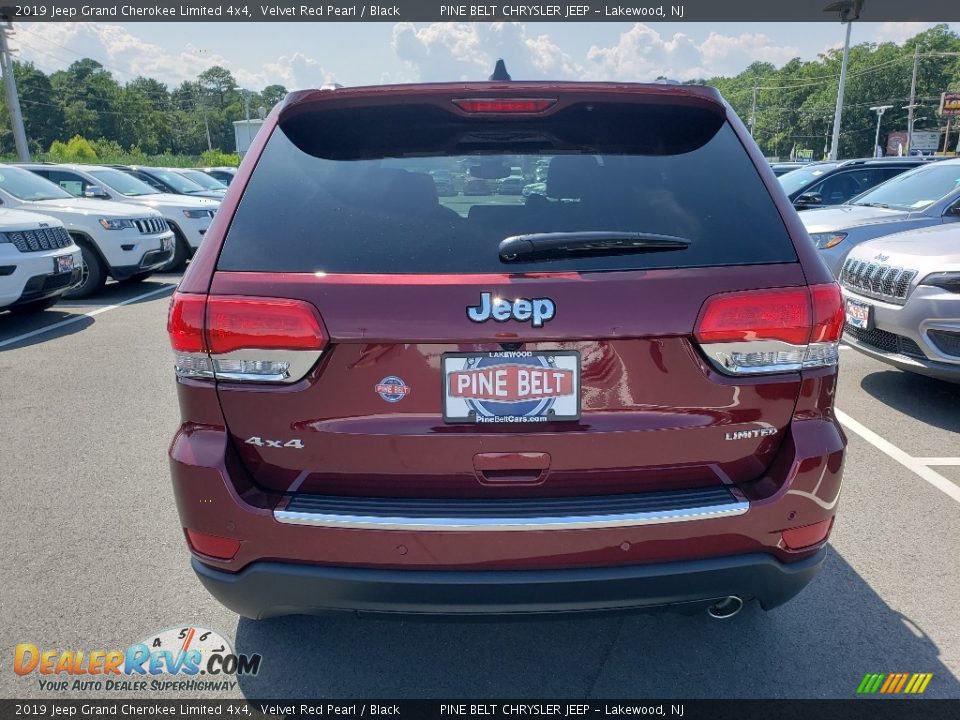 2019 Jeep Grand Cherokee Limited 4x4 Velvet Red Pearl / Black Photo #5