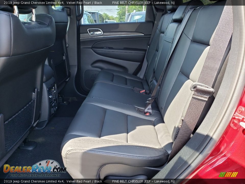 2019 Jeep Grand Cherokee Limited 4x4 Velvet Red Pearl / Black Photo #6