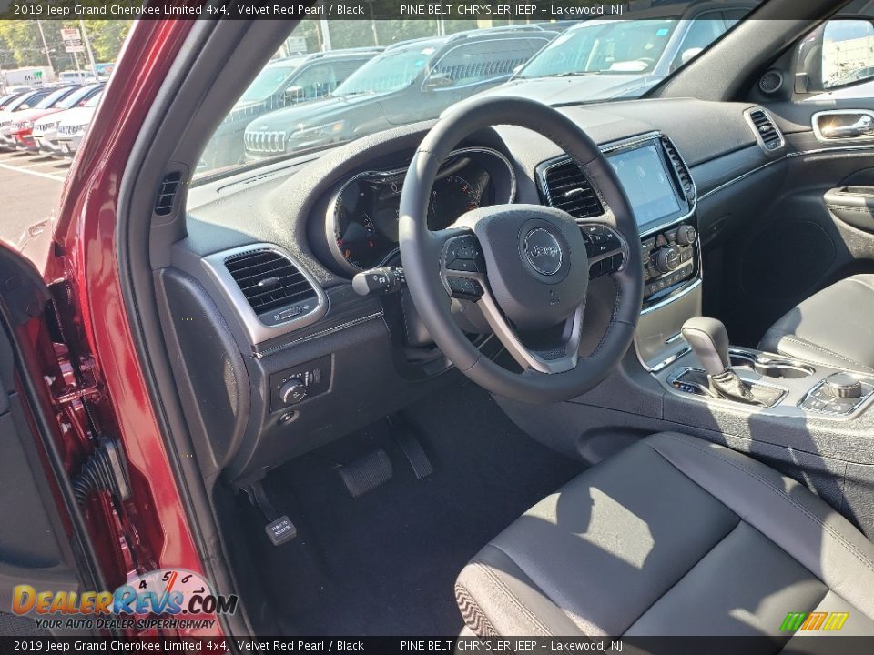 2019 Jeep Grand Cherokee Limited 4x4 Velvet Red Pearl / Black Photo #7