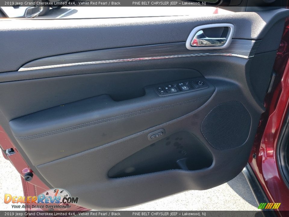 2019 Jeep Grand Cherokee Limited 4x4 Velvet Red Pearl / Black Photo #8