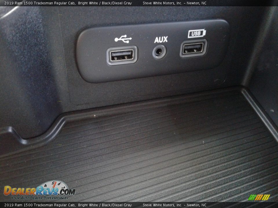 2019 Ram 1500 Tradesman Regular Cab Bright White / Black/Diesel Gray Photo #23