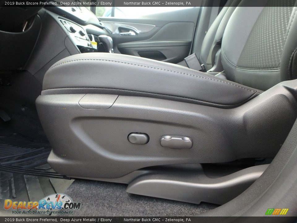 2019 Buick Encore Preferred Deep Azure Metallic / Ebony Photo #12