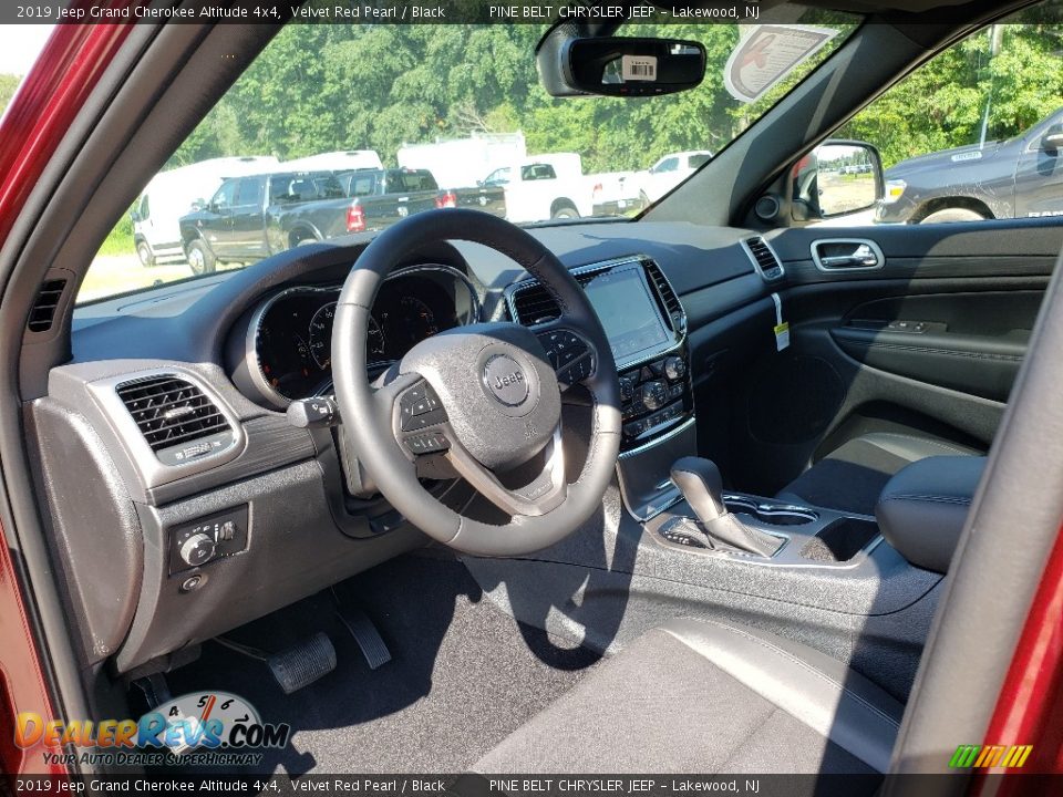 2019 Jeep Grand Cherokee Altitude 4x4 Velvet Red Pearl / Black Photo #7