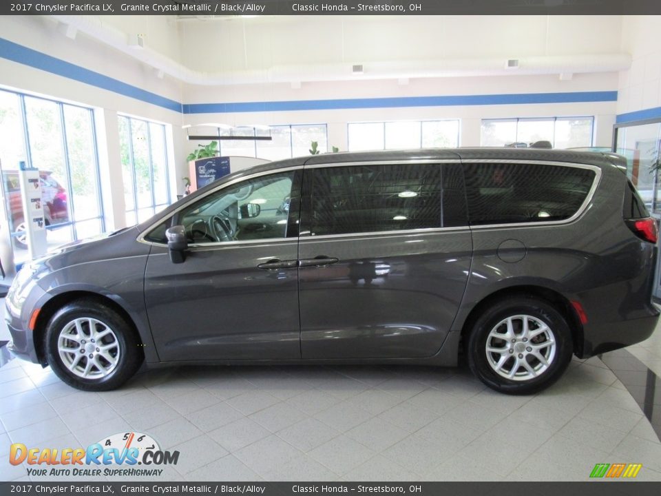 2017 Chrysler Pacifica LX Granite Crystal Metallic / Black/Alloy Photo #2