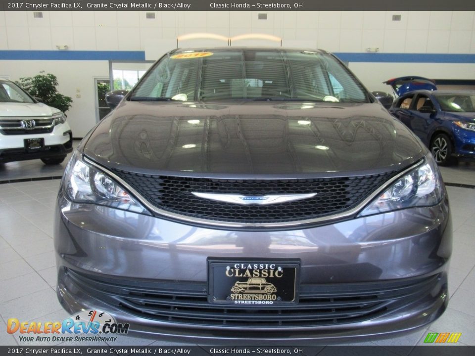 2017 Chrysler Pacifica LX Granite Crystal Metallic / Black/Alloy Photo #13