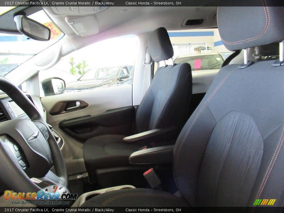 2017 Chrysler Pacifica LX Granite Crystal Metallic / Black/Alloy Photo #16