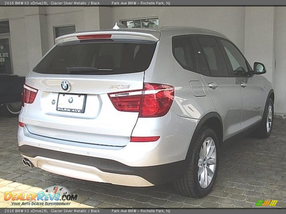 2016 BMW X3 xDrive28i Glacier Silver Metallic / Black Photo #4