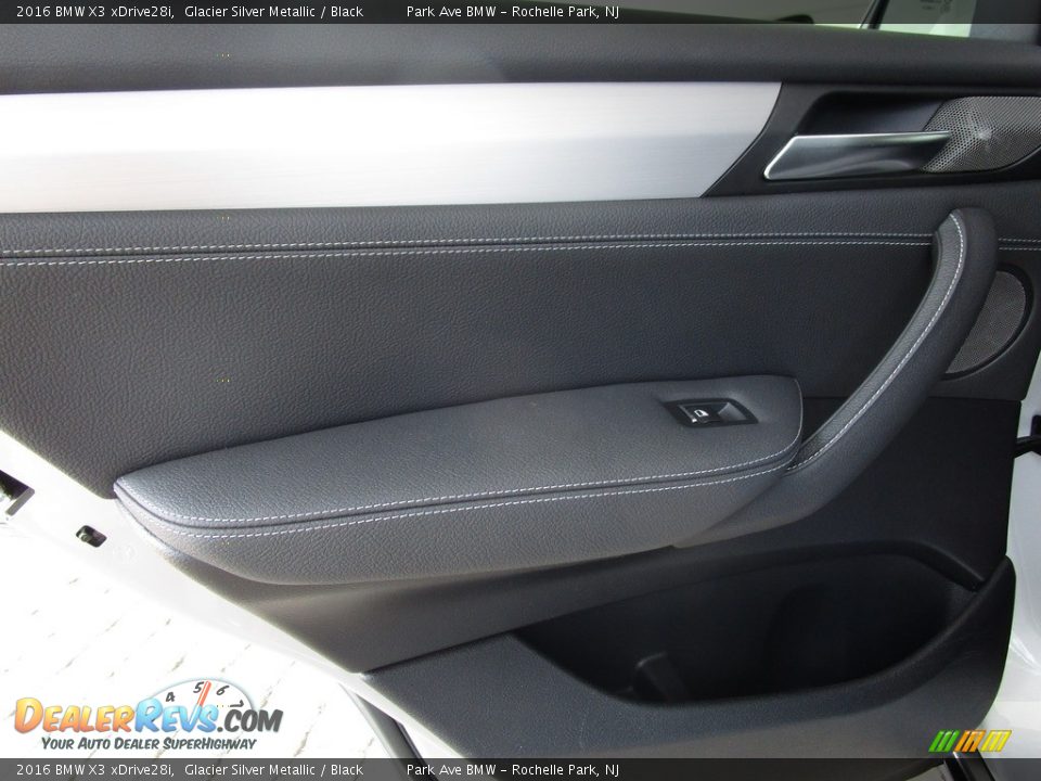 2016 BMW X3 xDrive28i Glacier Silver Metallic / Black Photo #11