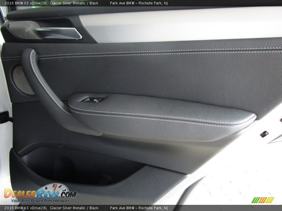 2016 BMW X3 xDrive28i Glacier Silver Metallic / Black Photo #17