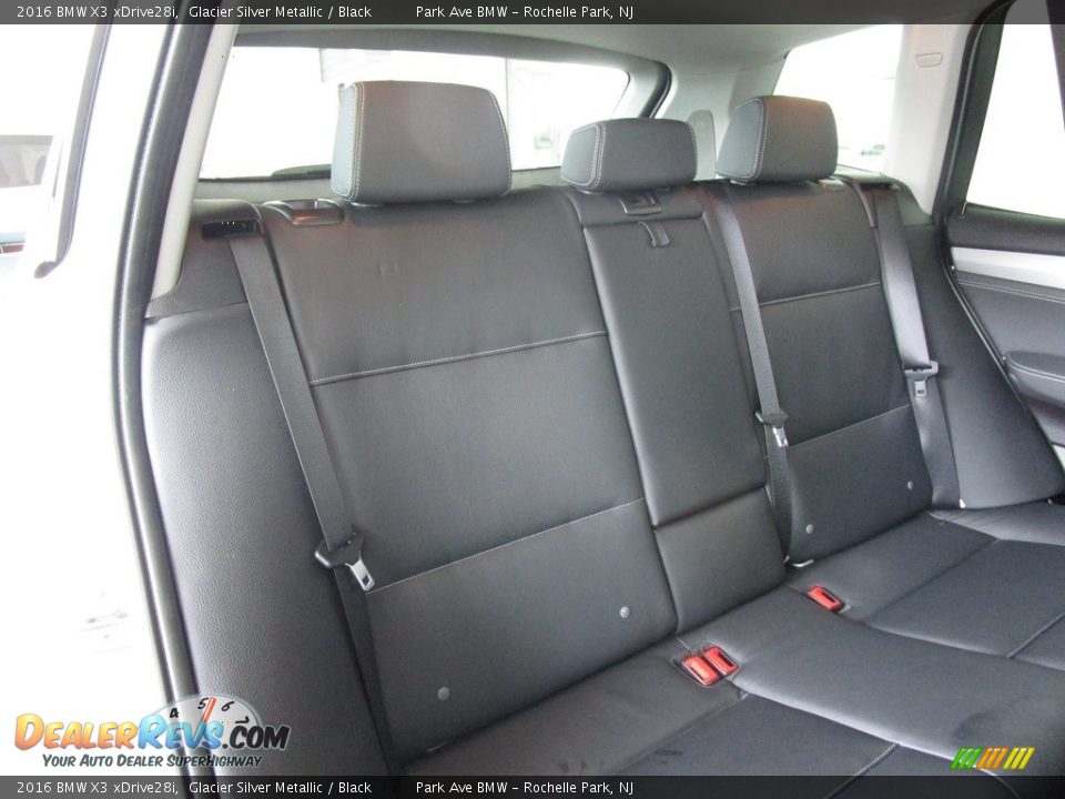 2016 BMW X3 xDrive28i Glacier Silver Metallic / Black Photo #18